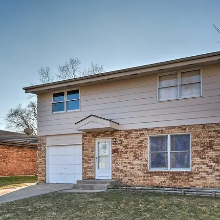 Family-Friendly Rockford Home With Private Yard!